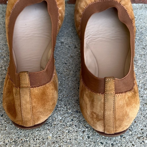 Tory Burch Tan Leather Suede Flats Size 7 - Picture 9 of 11